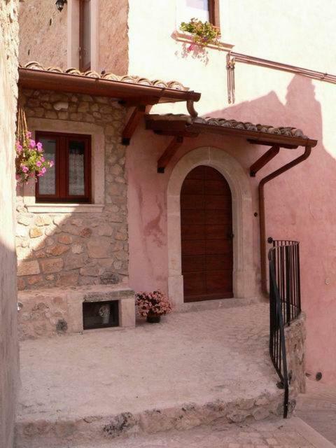 Regio Tratturo Villa Caporciano ภายนอก รูปภาพ